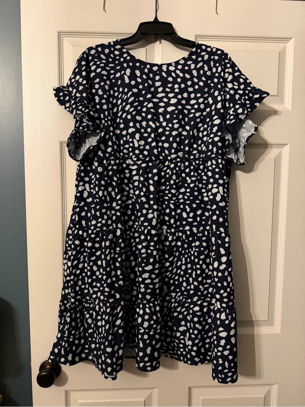 NWOT! Navy and White Ruffle Sleeve Tiered Dress